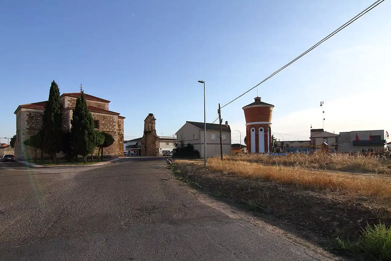 Mudanzas en Pelabravo 8 Mudanzas en Pelabravo: vehículo de La Seda en el Campo Charro, Salamanca